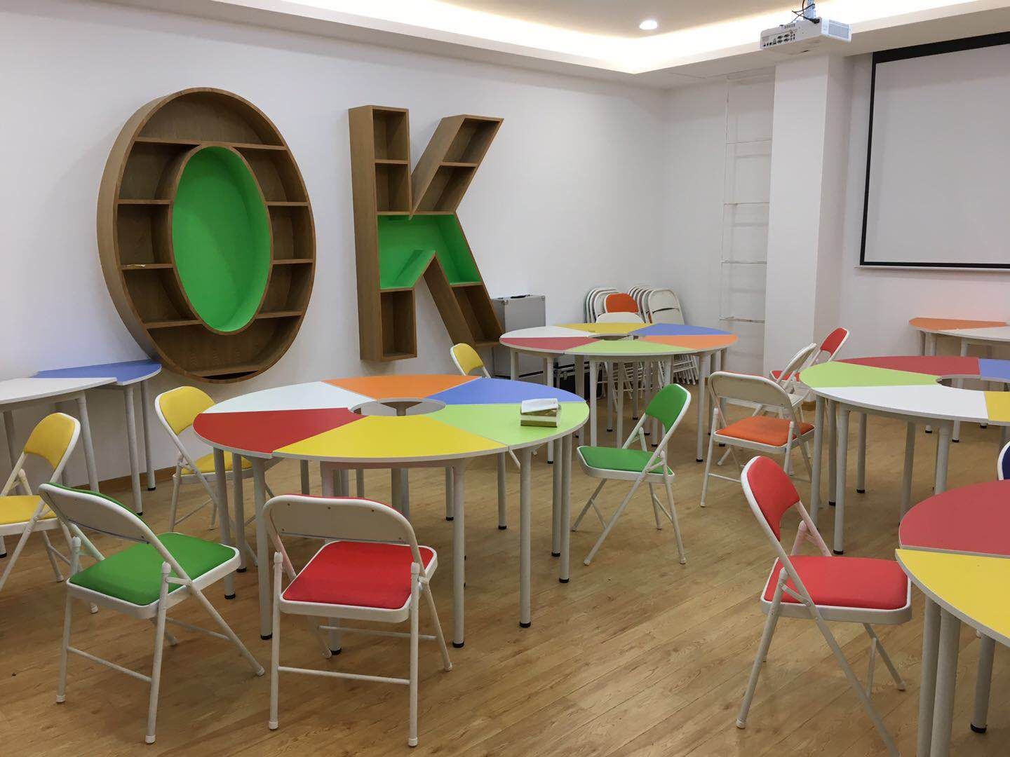 三樓團(tuán)隊室_惠州市惠陽區(qū)心飛翔教育咨詢